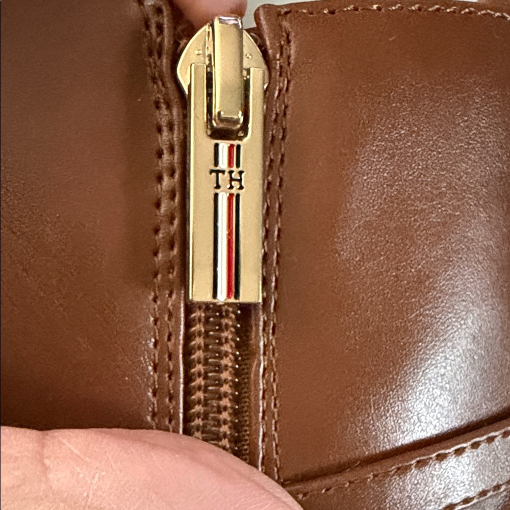 Tommy Hilfiger Tan Leather Ankle Booties - Picture 4 of 7